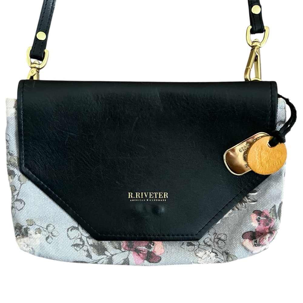 R. Riveter "PATTON" Crossbody Bag
Floral w Black Leather American Handmade